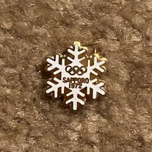 Sapporo, Japan, 1972 Olympic Winter games, snowflake pin